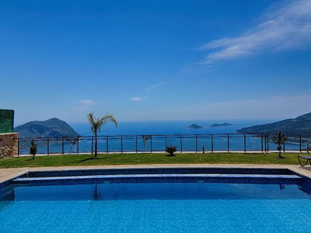 Kaş Kalkan'da Modern Tasarımlı, Özel Havuzlu, Kiralık Villa görsel 3