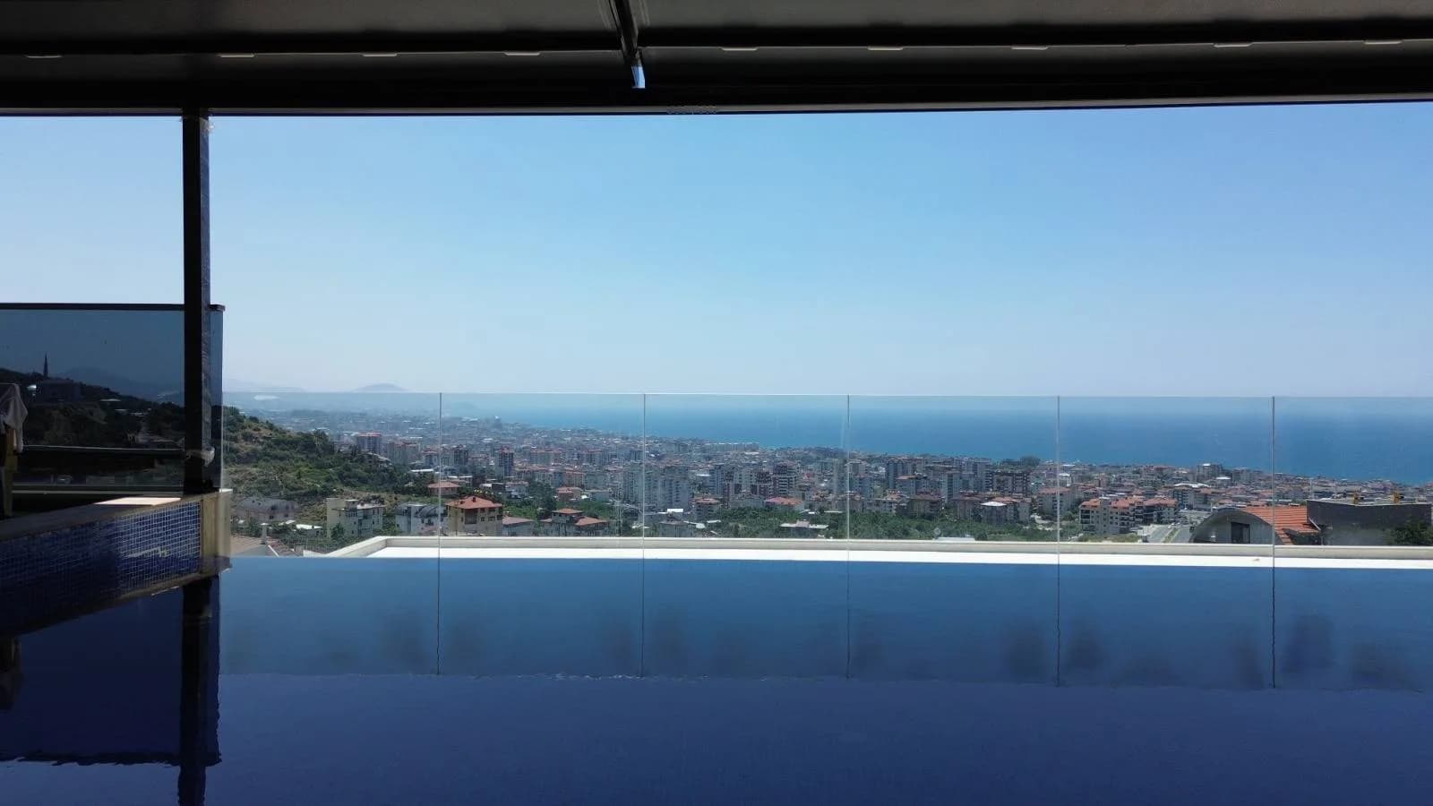 Alanya Büyükhasbahçe'de Merkezi Konumda, Özel Havuzlu, Balayı Villası görsel 2