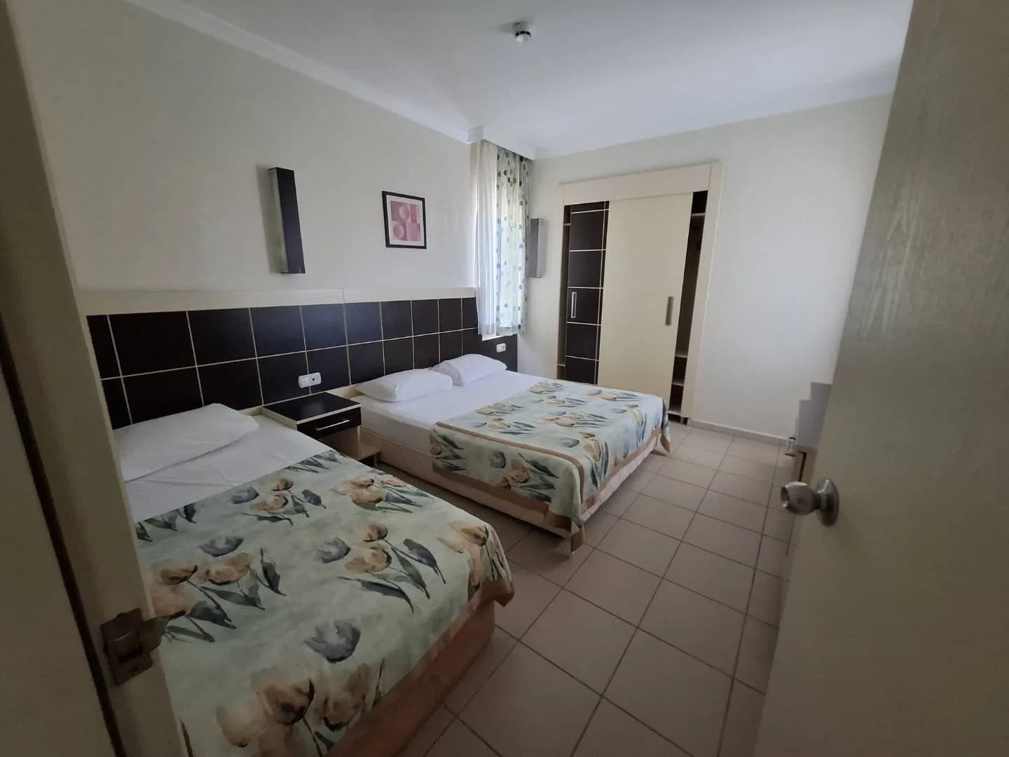Alanya Güllerpınarı'nda Tesis İçerisinde, Ortak Havuzlu, Kiralık Suit görsel 3