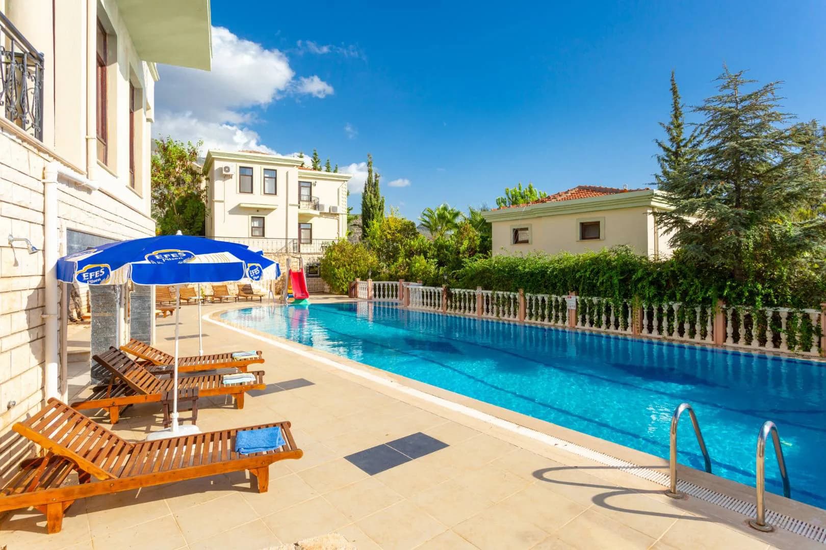 Kaş Kalkan'da Merkezi Konumda, Ortak Havuzlu, Modern Villa görsel 3