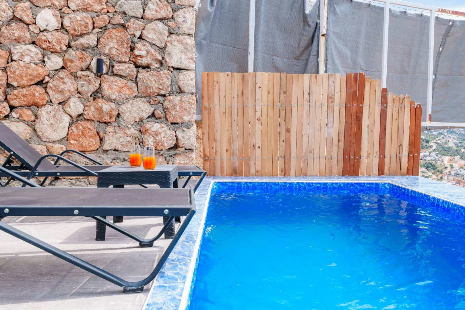 Kalkan Akbel'de Çekirdek Ailelere Uygun, Özel Havuzlu, Jakuzili Villa görsel 3