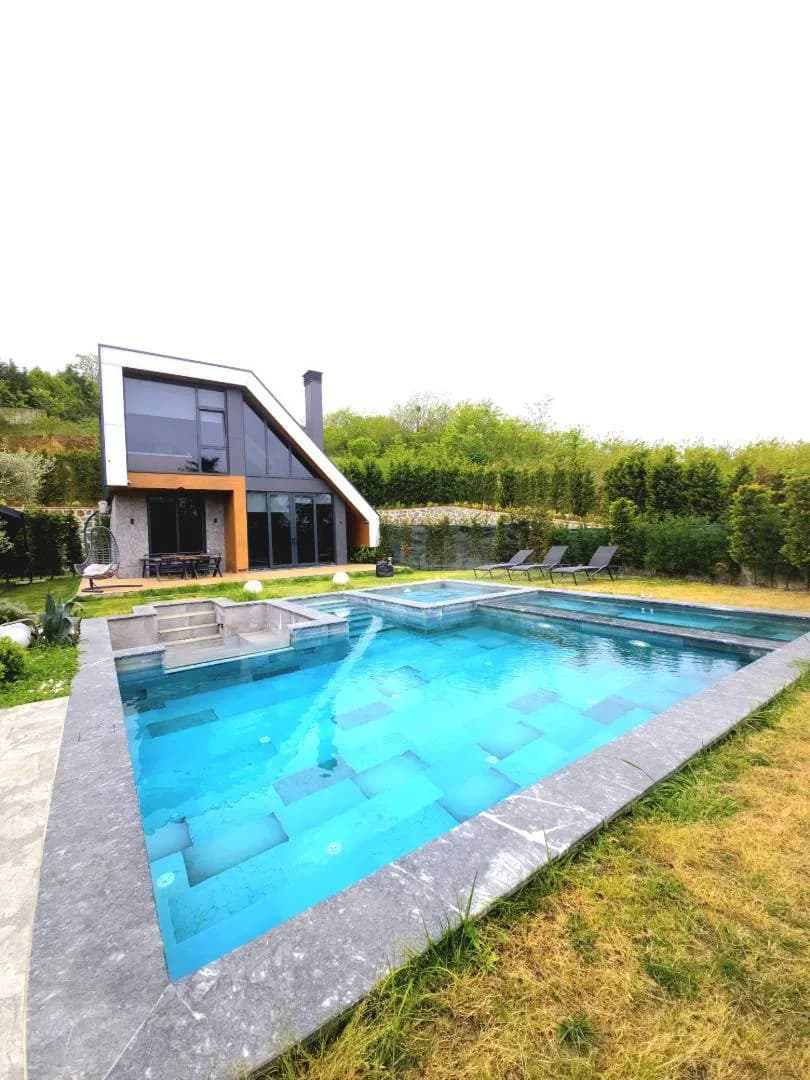 Sapanca Kuruçeşme'de Sakin Konumda, Özel Havuzlu, Lüks Villa görsel 2