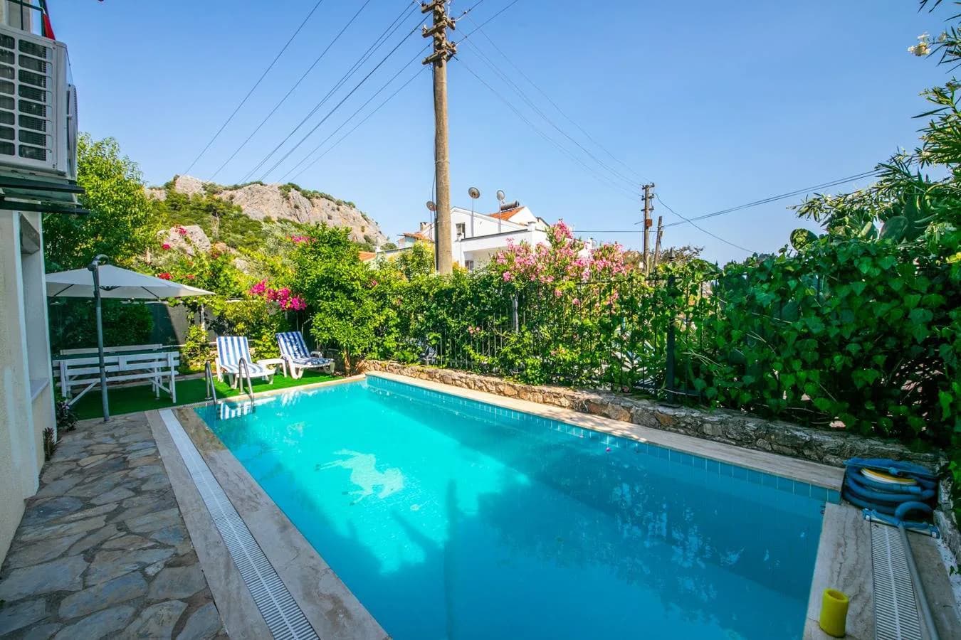 Muğla Marmaris'te Yeşillikler İçerisinde, Özel Havuzlu, Kiralık Villa görsel 3
