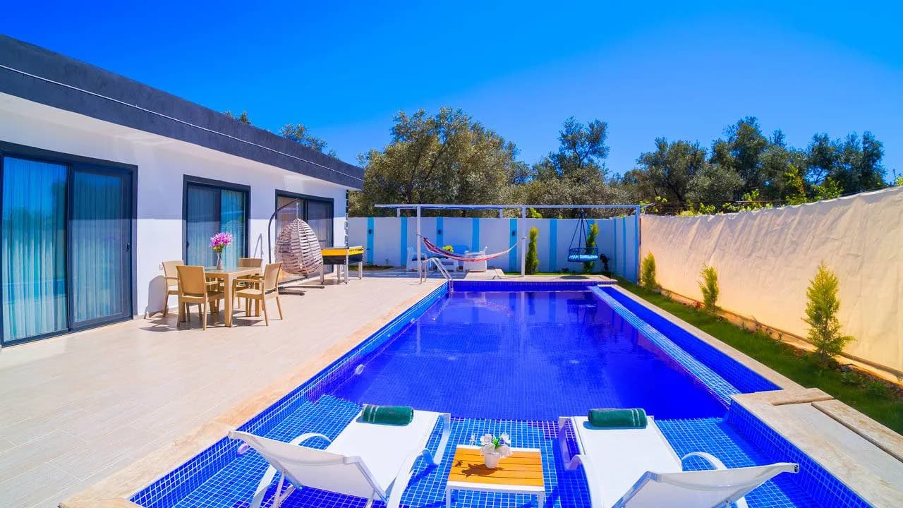 Kaş Üzümlü'de Balayı Çiftlerine Uygun, 2 Kişilik, Kiralık Villa görsel 2