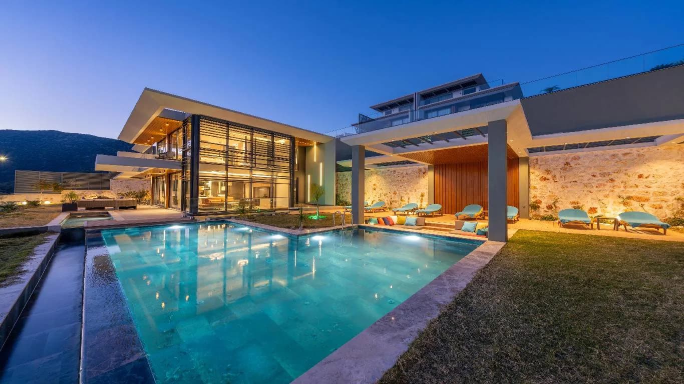 Kaş Kalkan'da Eşsiz Deniz Manzaralı, Özel Havuzlu, Lüks Villa görsel 2