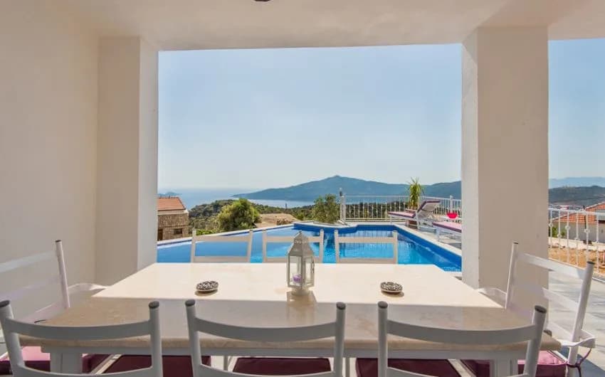 Kaş Bezirgan'da Göz Alıcı Deniz Manzaralı, Özel Havuzlu, Zarif Villa görsel 2