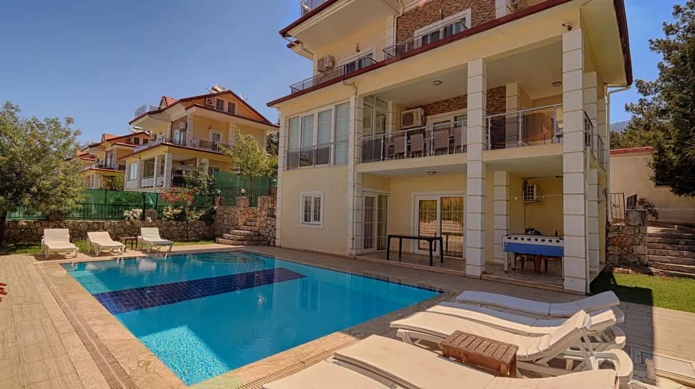 Fethiye Ölüdeniz'de Doğa Manzaralı, Özel Havuzlu, Kiralık Villa görsel 3