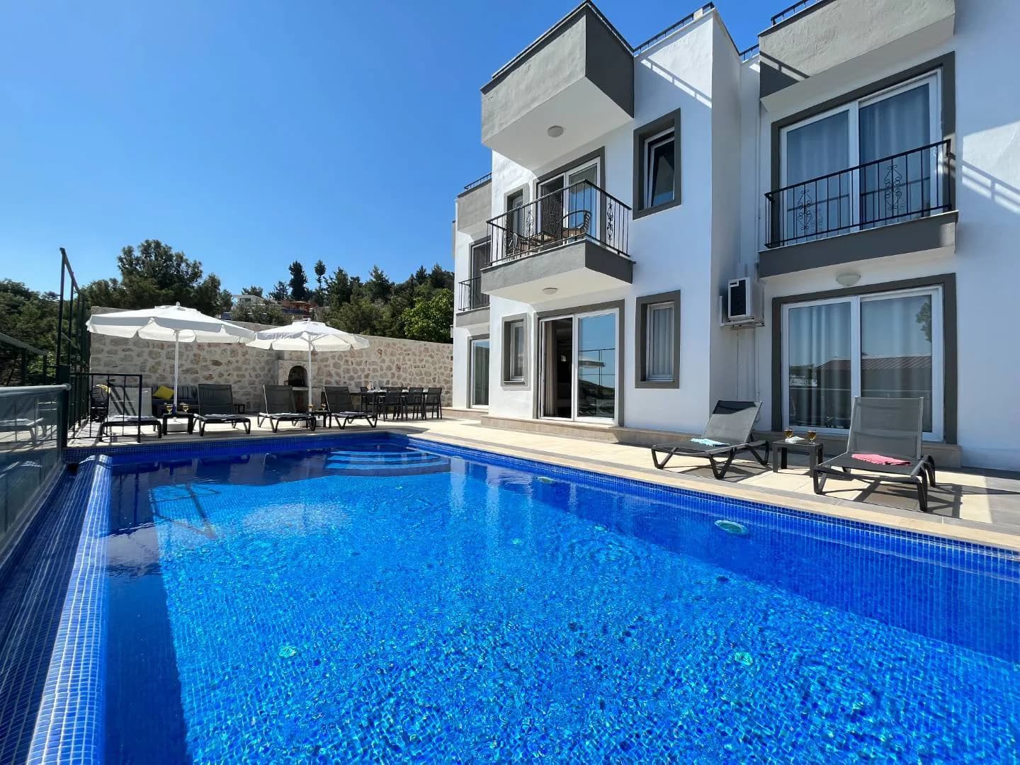 Kaş İslamlar'da Şehrin Gürültüsünden Uzak, Özel Havuzlu, Kiralık Villa görsel 2