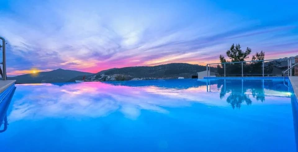 Kalkan'da Eşsiz Deniz Manzaralı, Özel Havuzlu, 5+1, Lüks Villa görsel 2