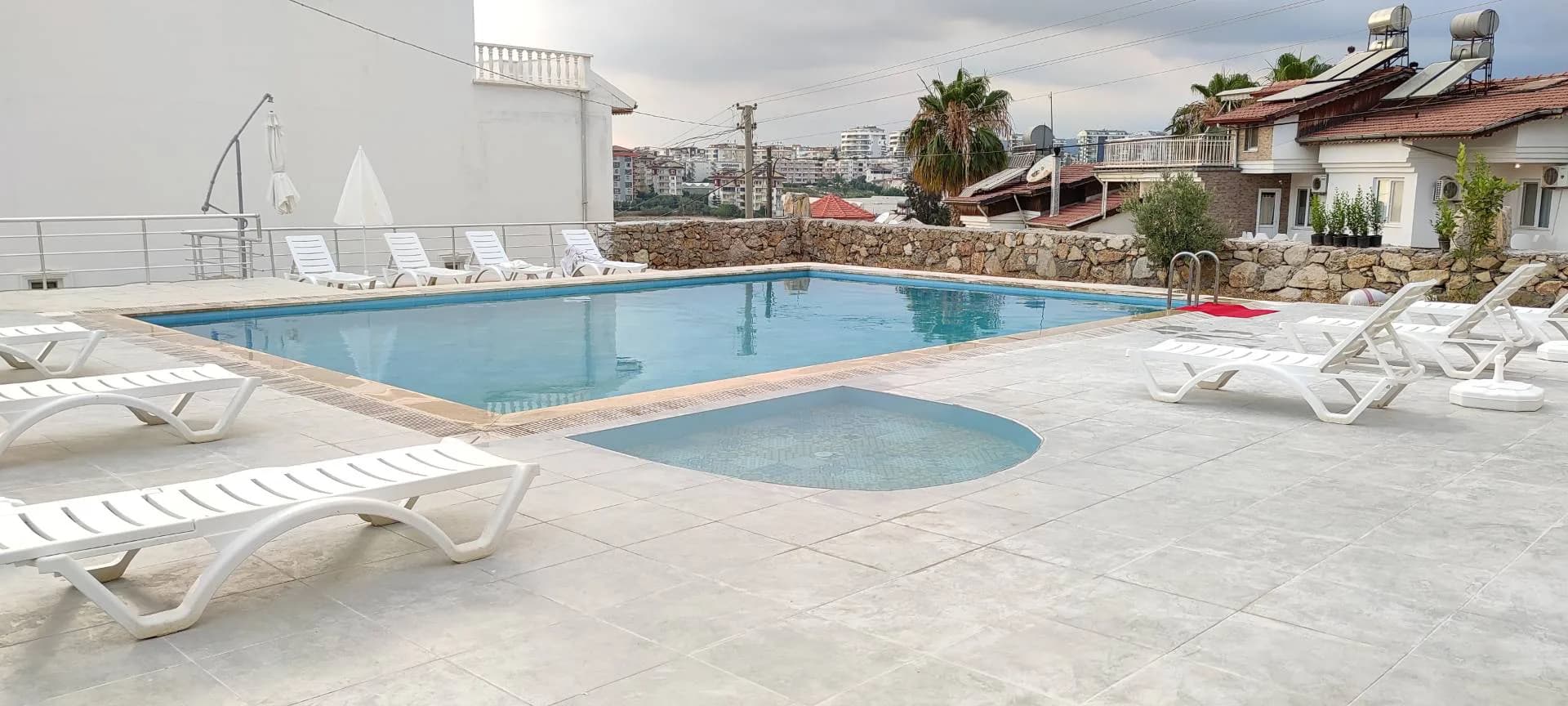 Alanya Türkler'de Merkeze Yakın, Geniş Ailelere Uygun, Kiralık Villa görsel 2