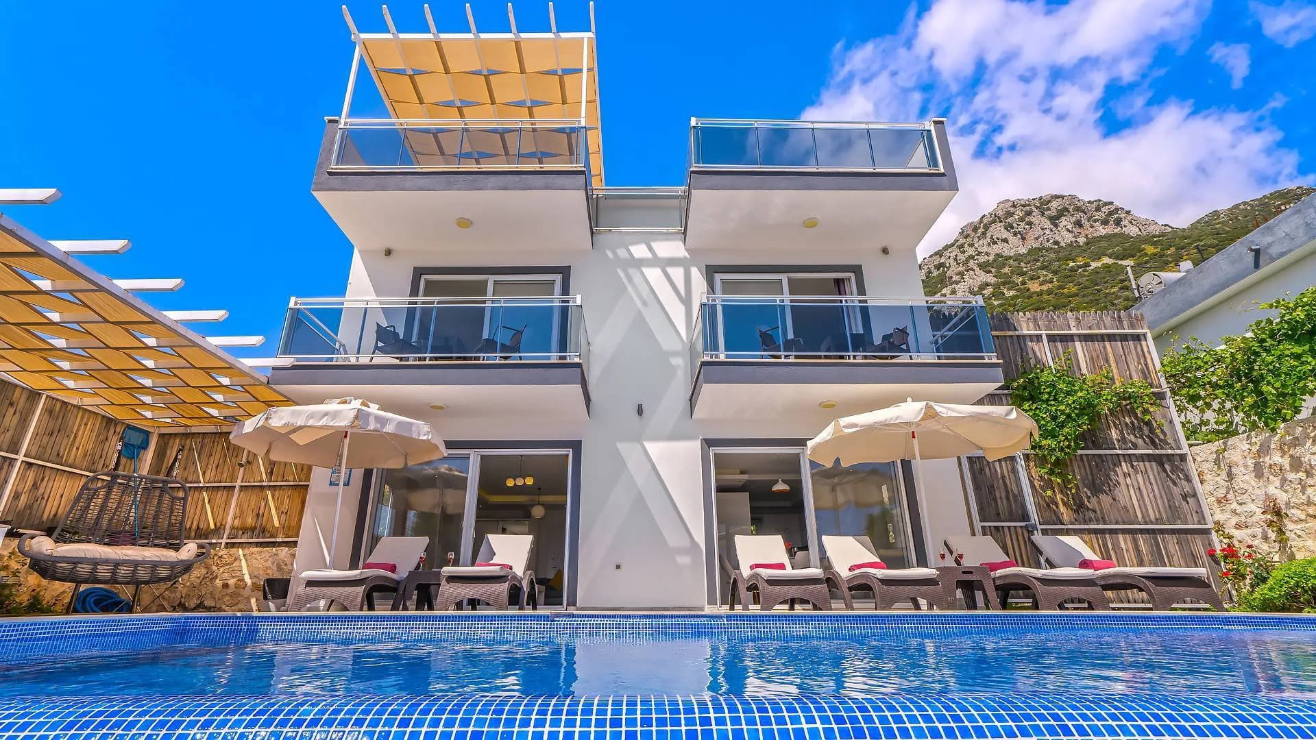 Kaş İslamlar'da Nefes Kesen Deniz Manzaralı, Özel Havuzlu, Lüks Villa görsel 2