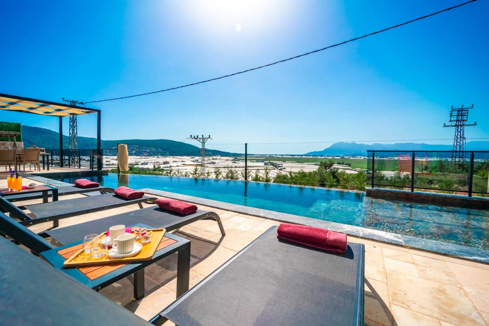 Kaş Yeşilköy'de Göz Alıcı Doğada, Özel Havuzlu, Modern Tasarımlı Villa görsel 3