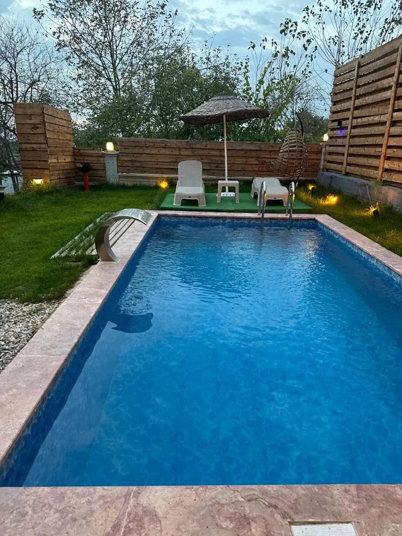 Sapanca Kuruçeşme'de Tesis İçerisinde, Özel Havuzlu, 2+1 Bungalov görsel 3