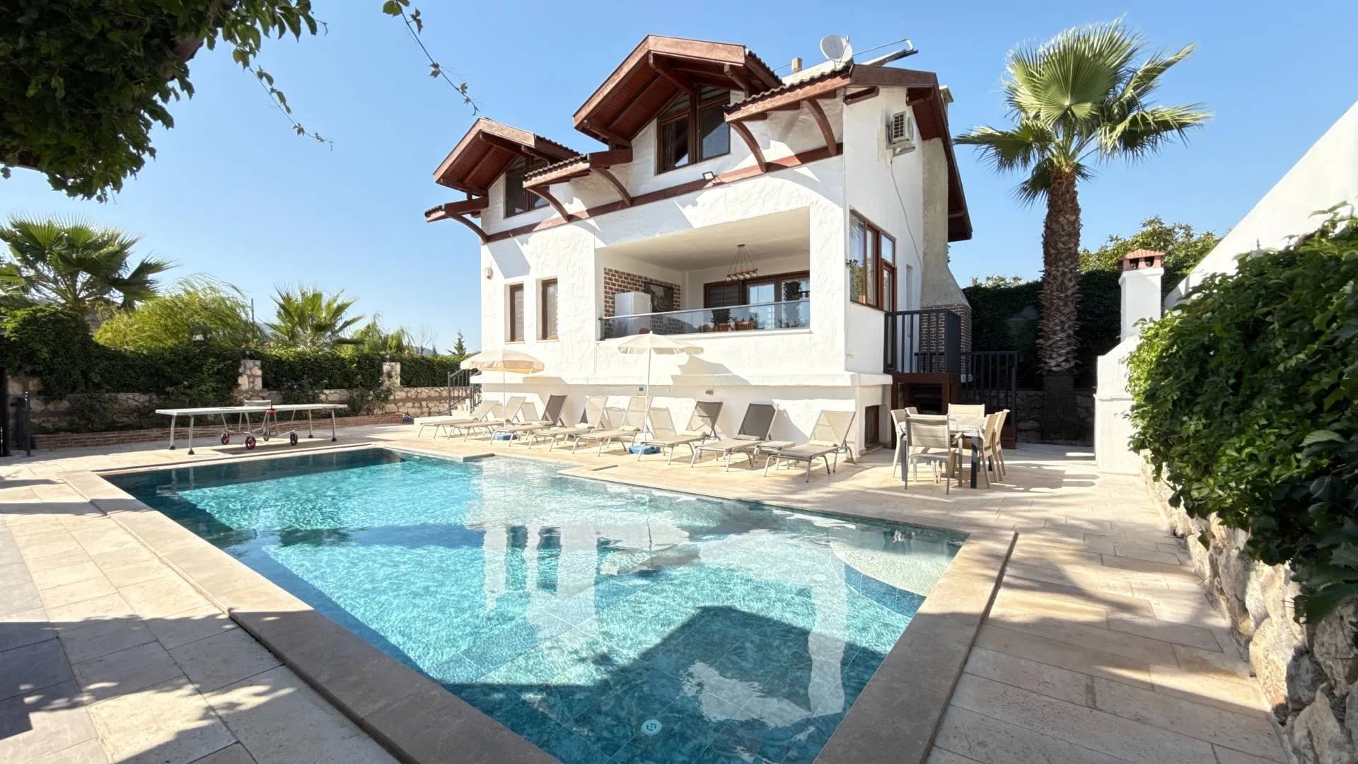 Fethiye Ölüdeniz'de Geniş Ailelere Uygun, Özel Havuzlu, Nezih Villa görsel 2