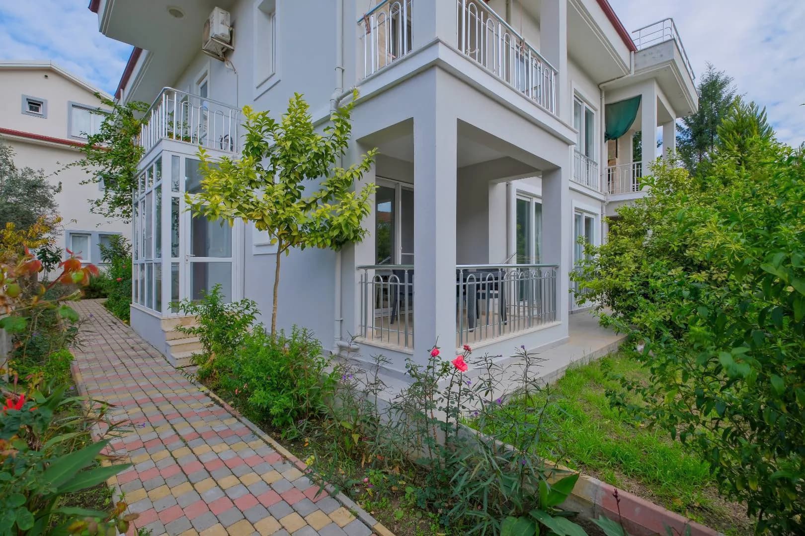 Fethiye Akarca'da Çalış Plajı'na Yakın, Merkezi Konumda, Konforlu Ev görsel 2