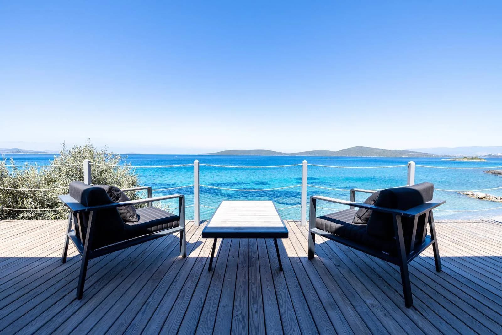Bodrum Güvercinlik'te Denize Sıfır, 8 Kişilik, Modern Villa görsel 3