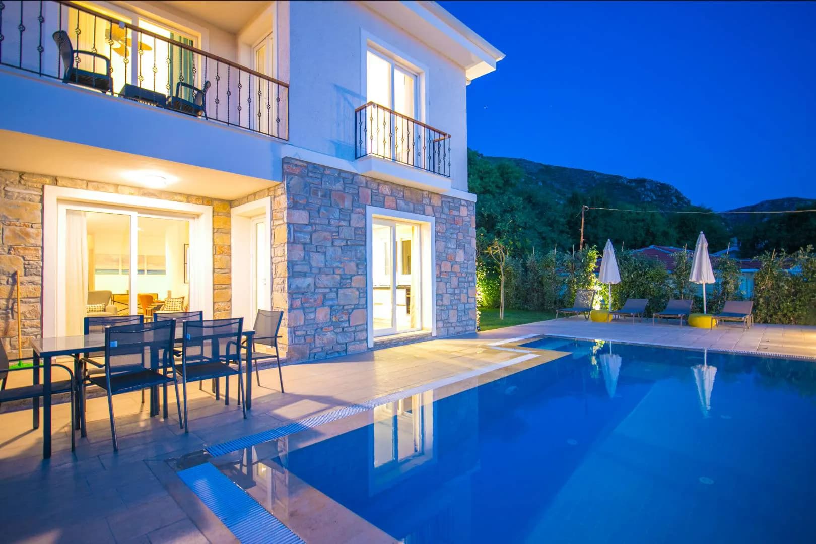 Marmaris Söğüt'te Modern Tasarımlı, Özel Havuzlu, Bahçeli Villa görsel 3