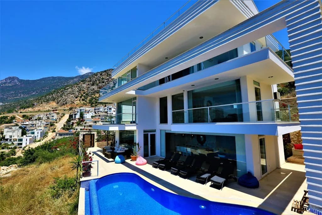 Kaş Kalkan'da Denize Yakın, Özel Havuzlu, Görkemli Villa görsel 3