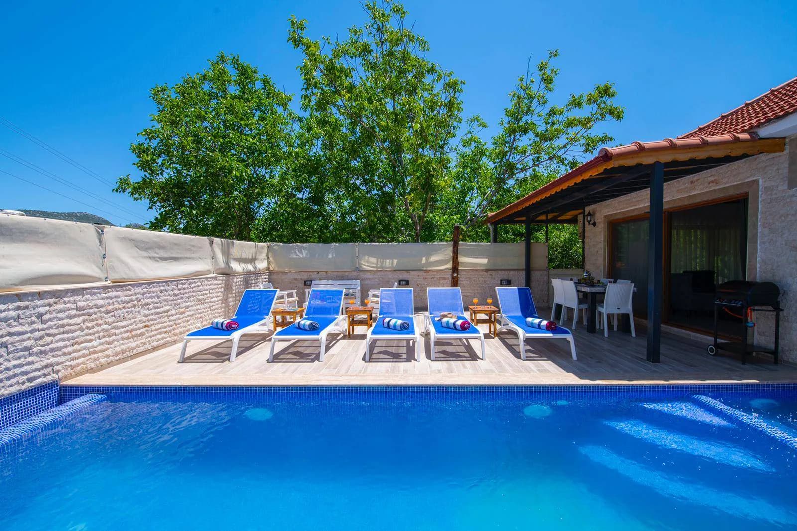Kaş Bezirgan'da Minimal Tasarımlı, Özel Havuzlu, Tatil Villası görsel 2