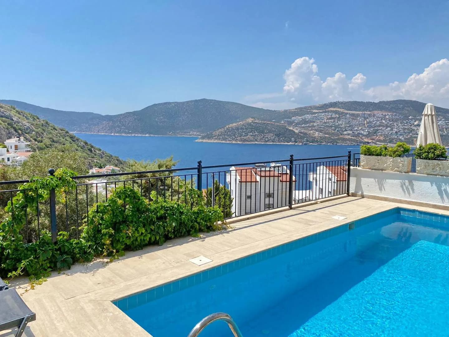 Kaş Kalkan'da Enfes Deniz Manzaralı, Özel Havuzlu, Modern Villa görsel 3