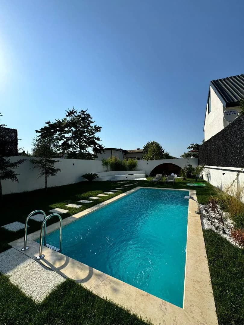 Sapanca Kurtköy'de Geniş Bahçeli, Özel Havuzlu, Modern Villa görsel 3