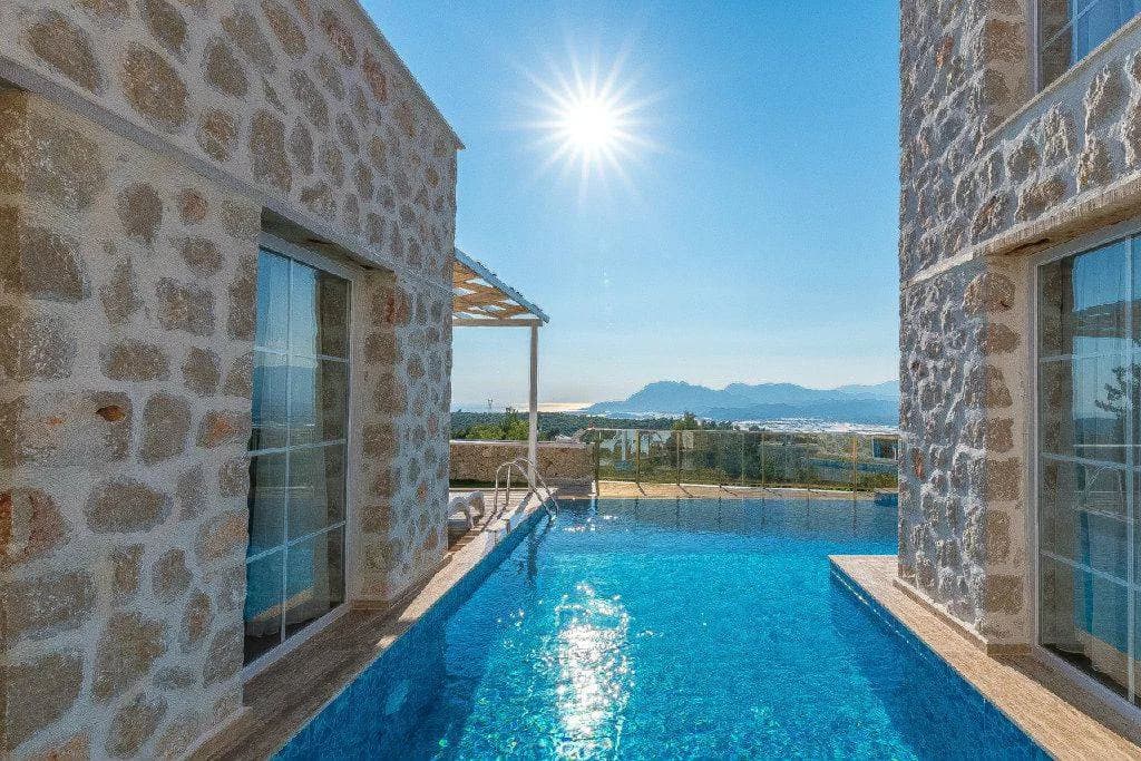 Kaş Üzümlü'de Enfes Doğa'da, Özel Havuzlu, Taş Villa görsel 3