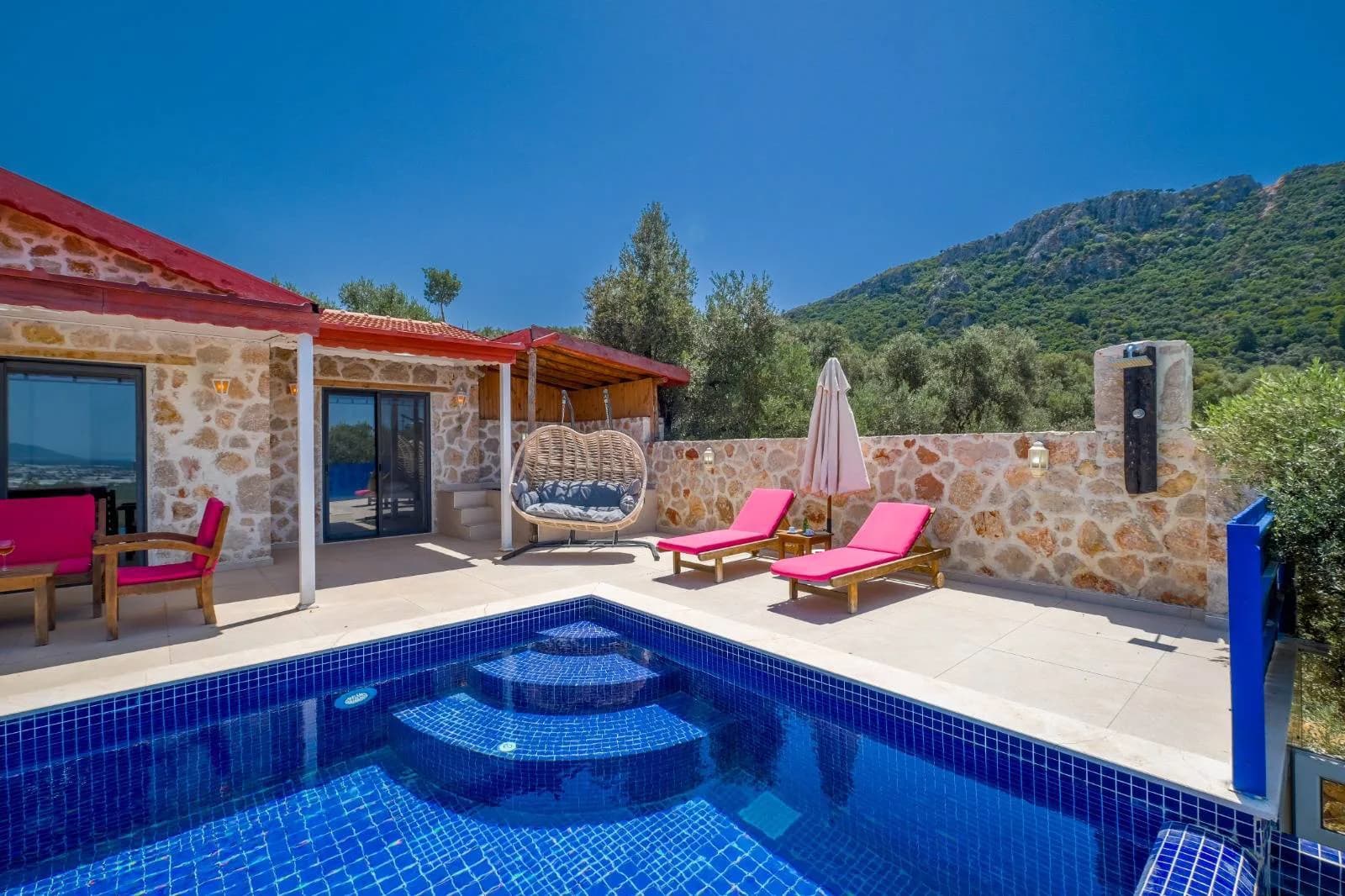 Kaş Üzümlü'de Balayı Çiftlerine Uygun, Özel Havuzlu, Romantik Villa görsel 2