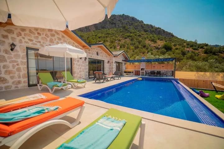 Kaş Yeşilköy'de Doğa İçerisinde, Özel Havuzlu, Taş Vila görsel 2