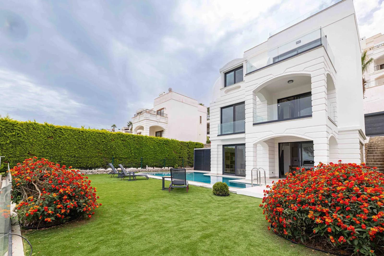 Bodrum Yalıkavak'ta Göz Alıcı Deniz Manzaralı, Özel Havuzlu, Kiralık Villa görsel 2