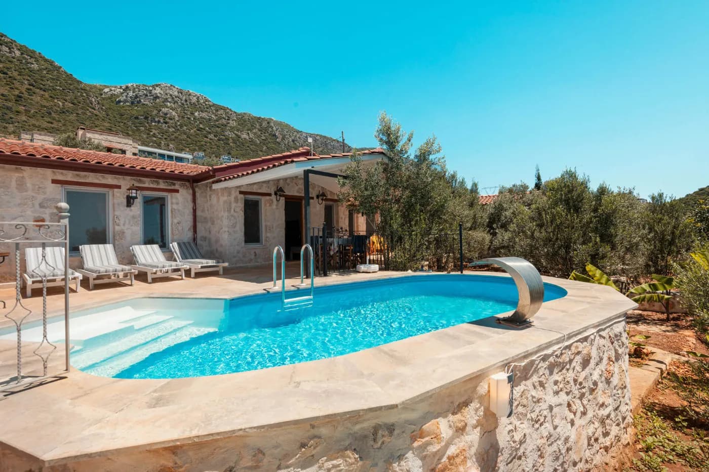 Kalkan Kördere'de Merkeze ve Denize Yakın, Özel Havuzlu, Kiralık Villa görsel 3