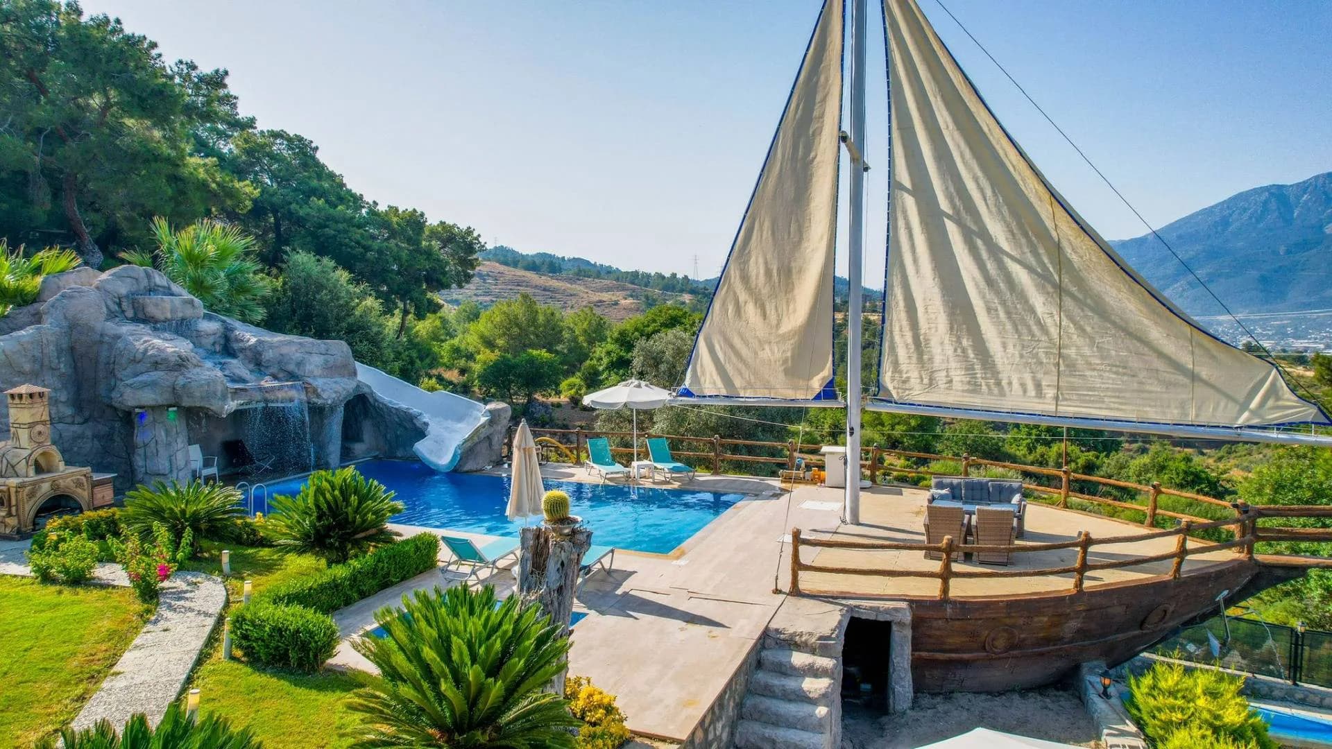 Fethiye Eldirek'te Geniş Bahçeli, Özel Havuzlu, Lüks Villa görsel 3