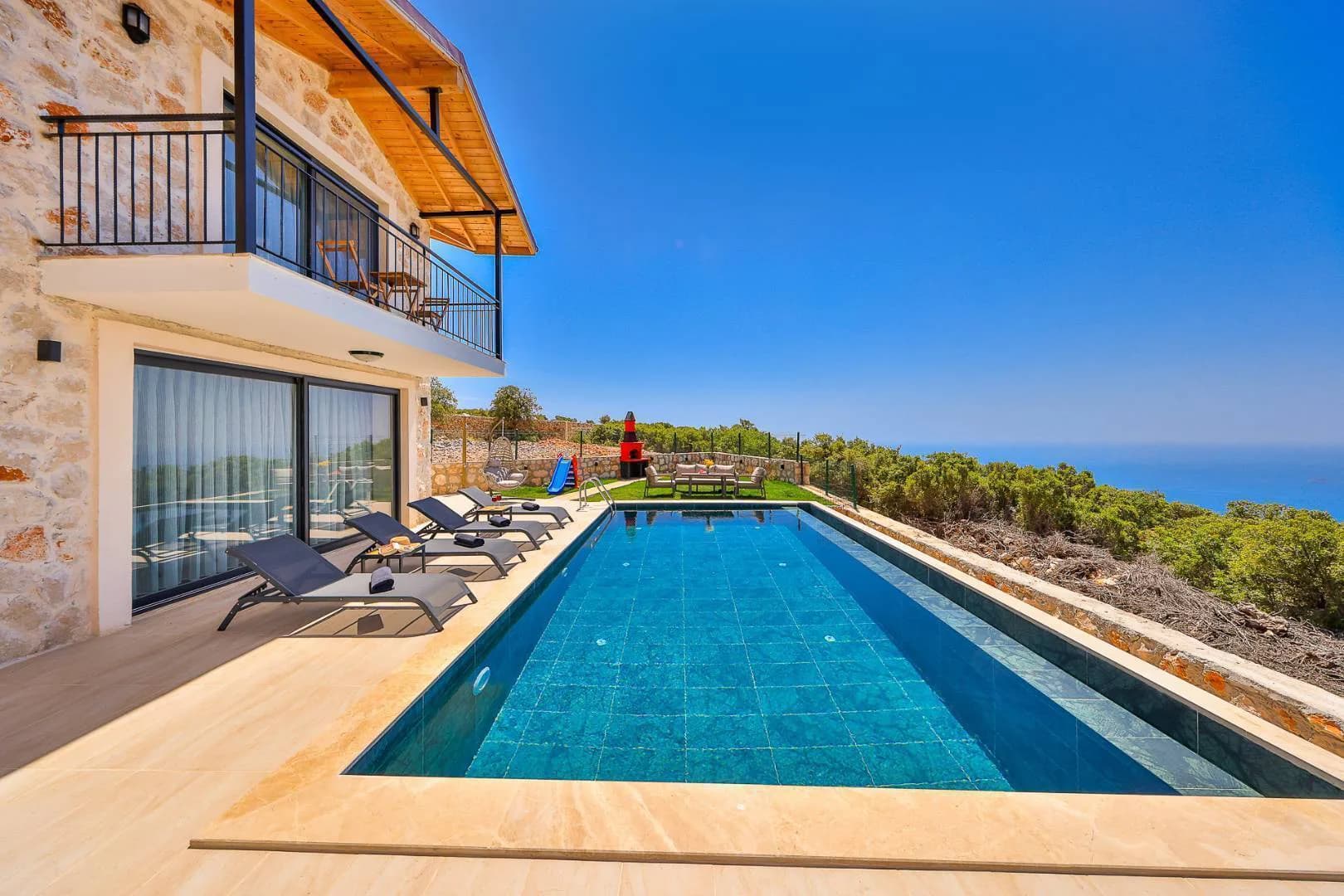 Kaş Gökçeören'de Göz Alıcı Deniz Manzaralı, Özel Havuzlu, 2+1 Villa görsel 2