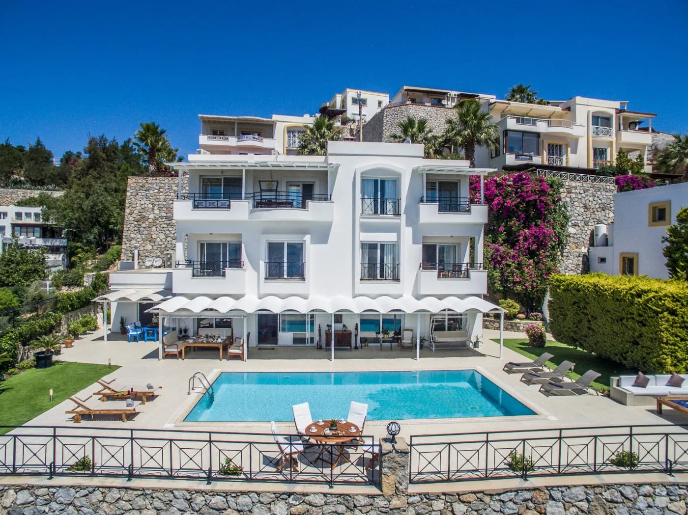Muğla Bodrum'da Özel Havuzlu, Deniz Manzaralı, Lüks Villa görsel 3