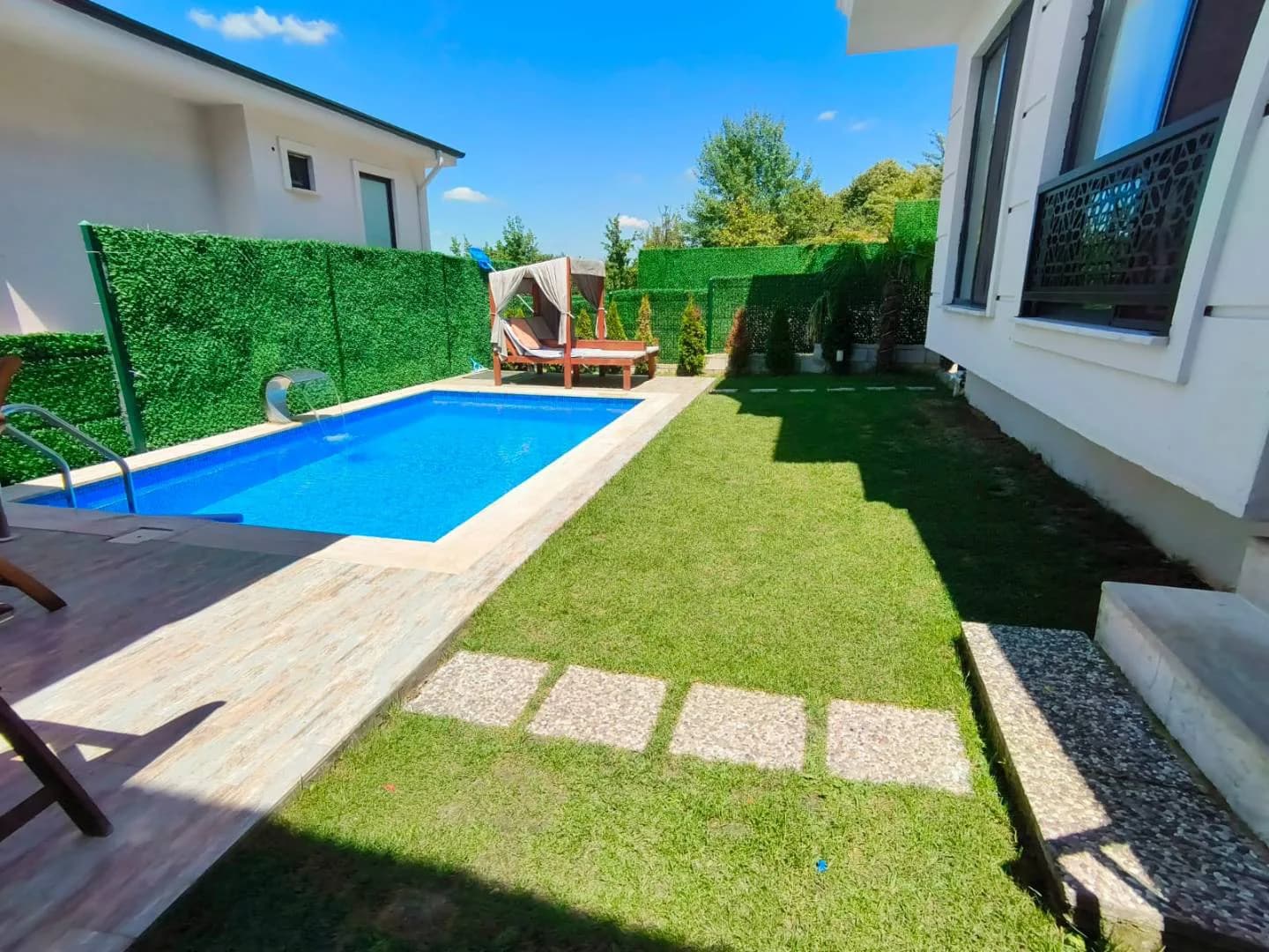 Sapanca'da Muhteşem Doğa İçerisinde, Özel Havuzlu, Kiralık Villa görsel 2