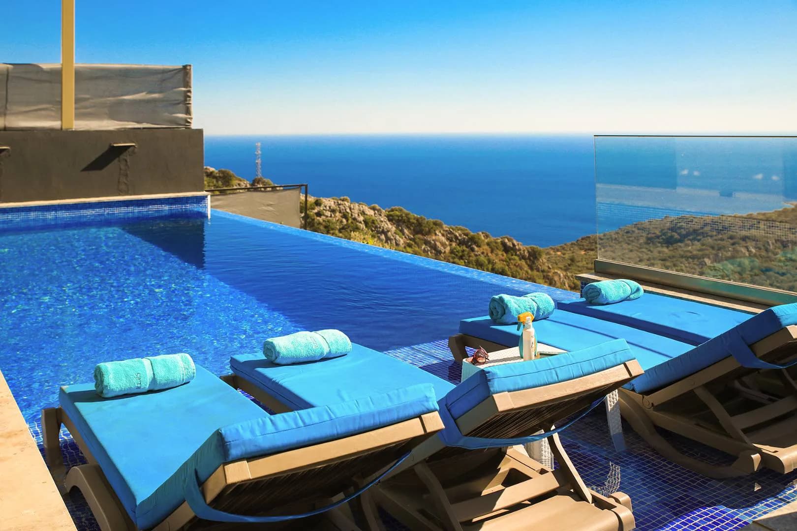Kaş Bezirgan'da Deniz Manzaralı, Sonsuzluk Havuzlu, Modern Villa görsel 3
