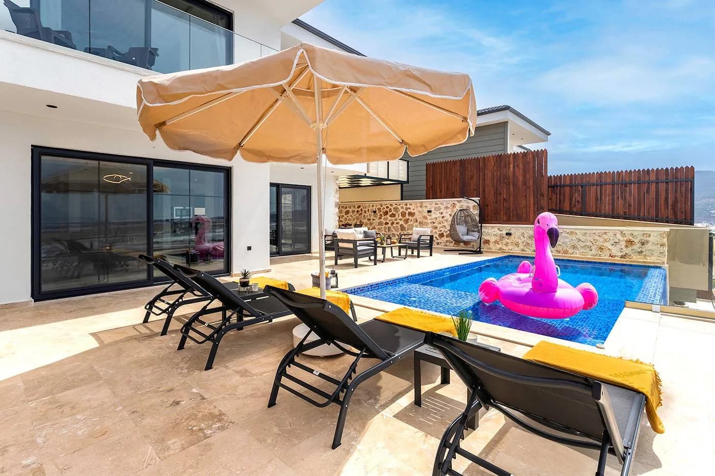Kaş Yeşilköy'de Doğayla Baş Başa, Özel Havuzlu, Modern Villa görsel 3