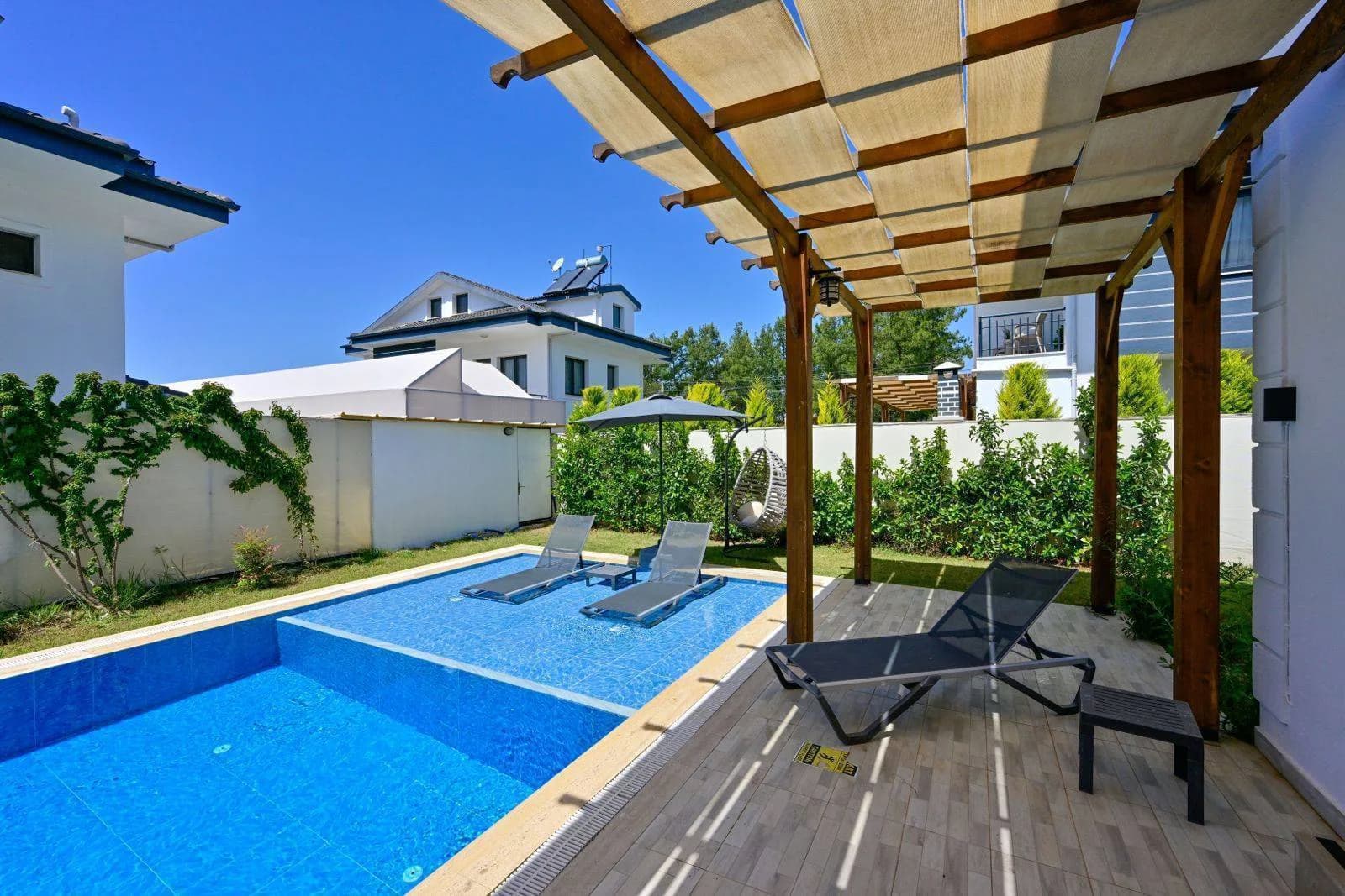 Fethiye Çiftlik'te Yemyeşil Bahçeli, Özel Havuzlu, Lüks Villa görsel 3