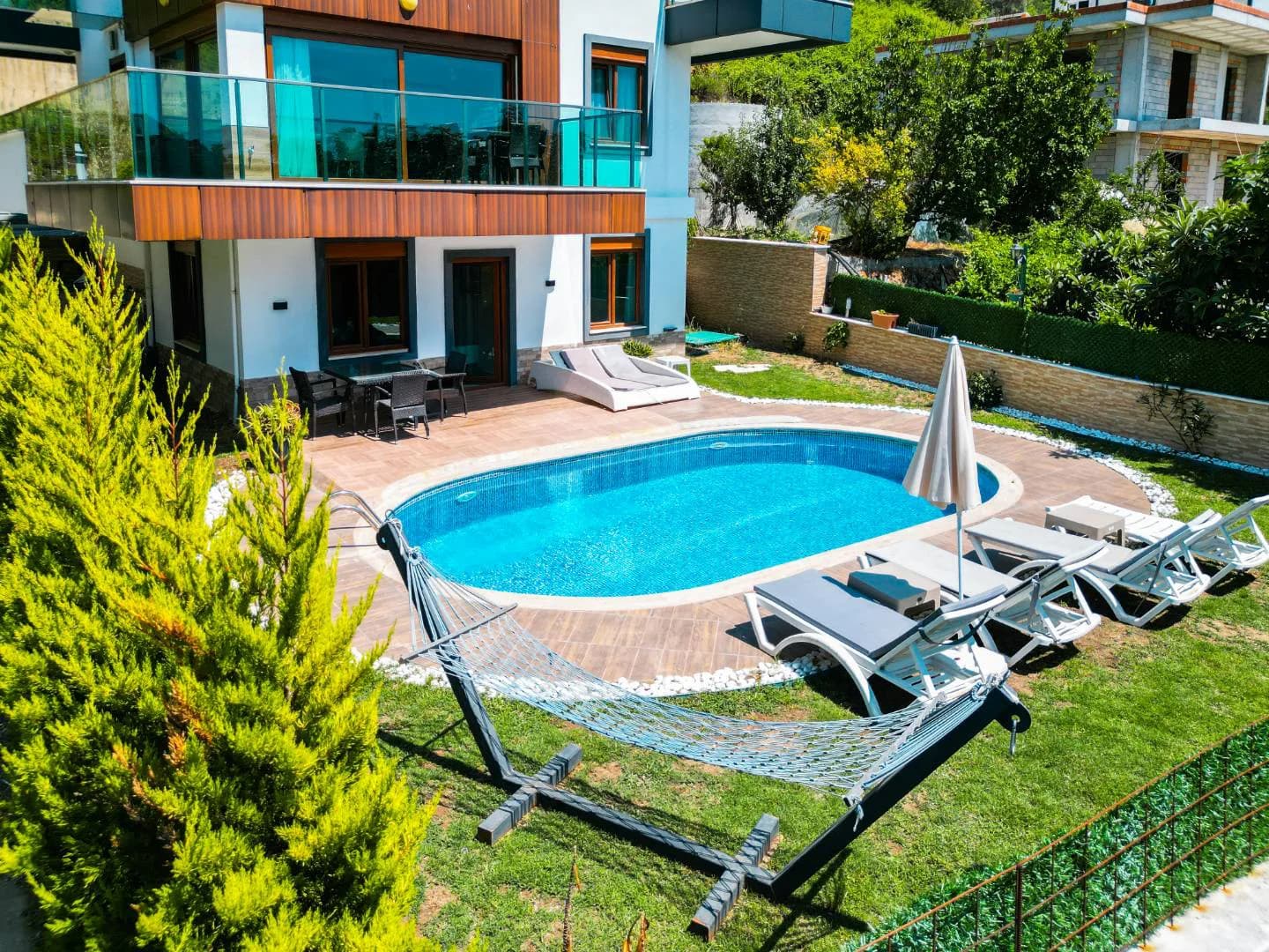 Antalya Alanya'da Deniz Manzaralı, Özel Havuzlu, 12 Kişilik Villa görsel 2