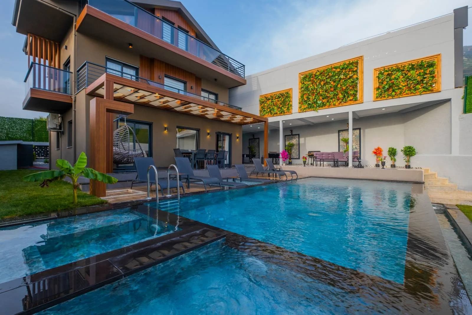 Fethiye Ovacık'ta Sakin Konumda, Özel Havuzlu, Lüks Villa görsel 3