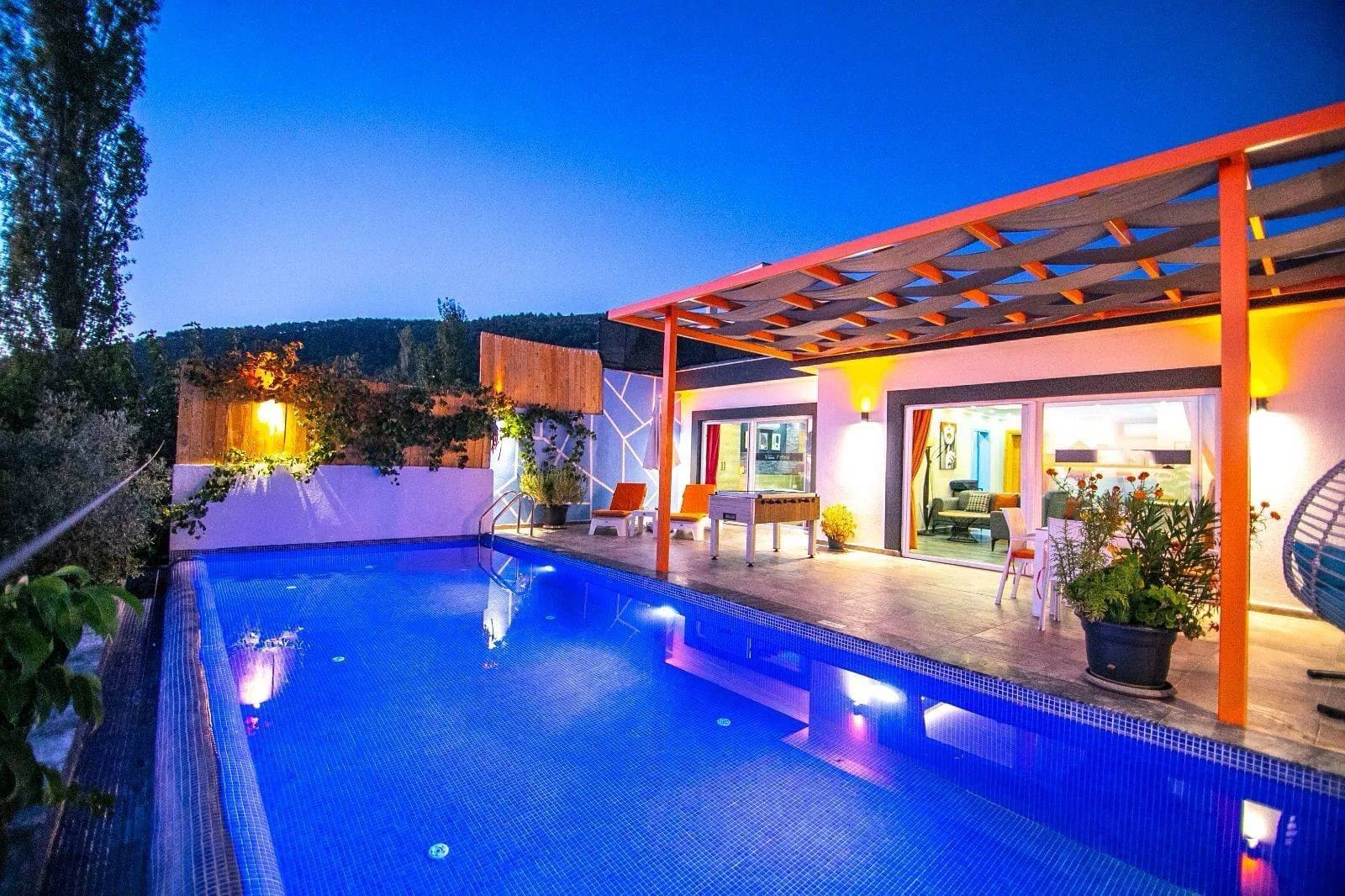 Kaş İslamlar'da Balayı Çiftlerine Uygun, Sonsuzluk Havuzlu, 1+1 Villa görsel 2