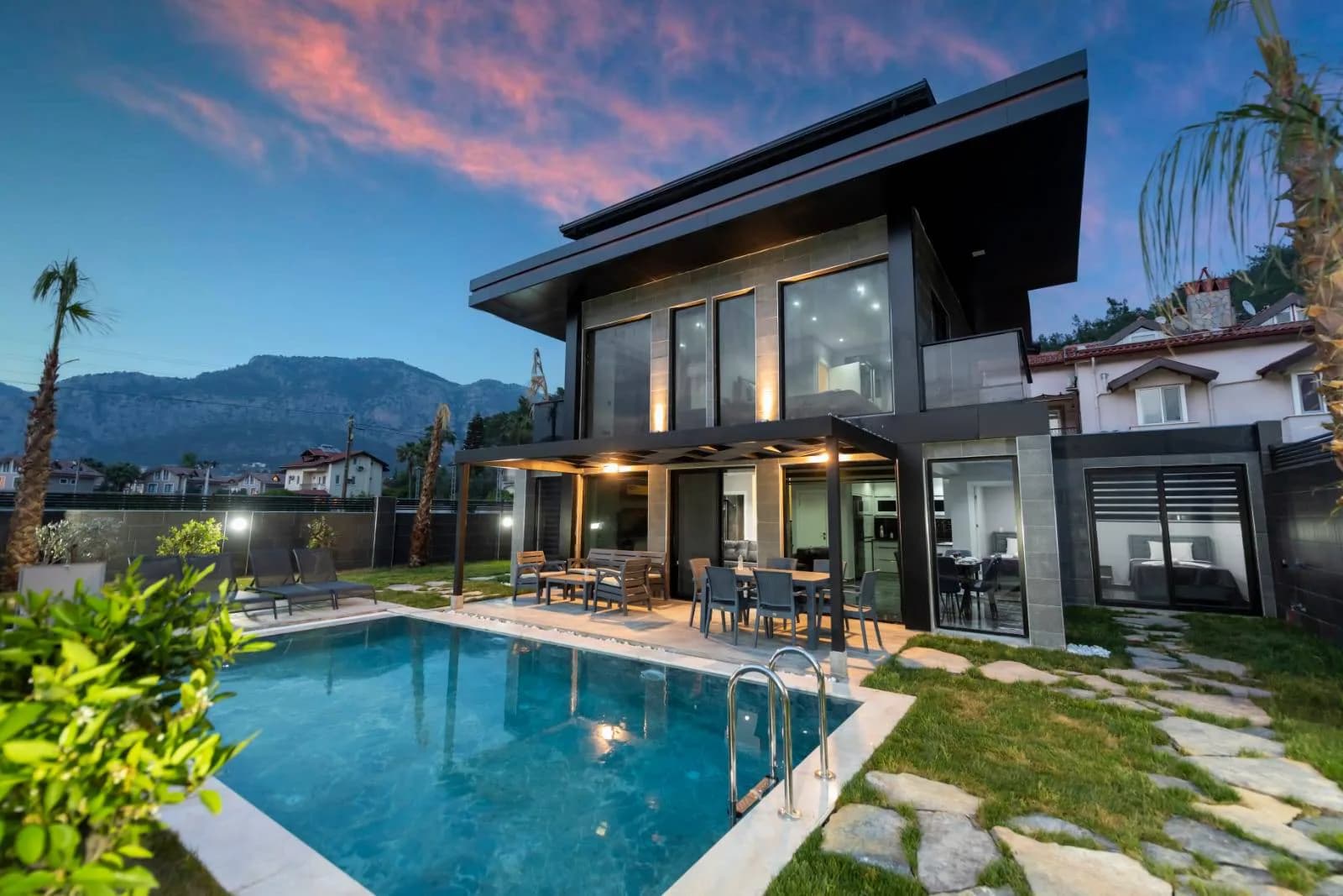 Fethiye Göcek'te Denize Yakın, Özel Havuzlu, Konforlu Villa görsel 2