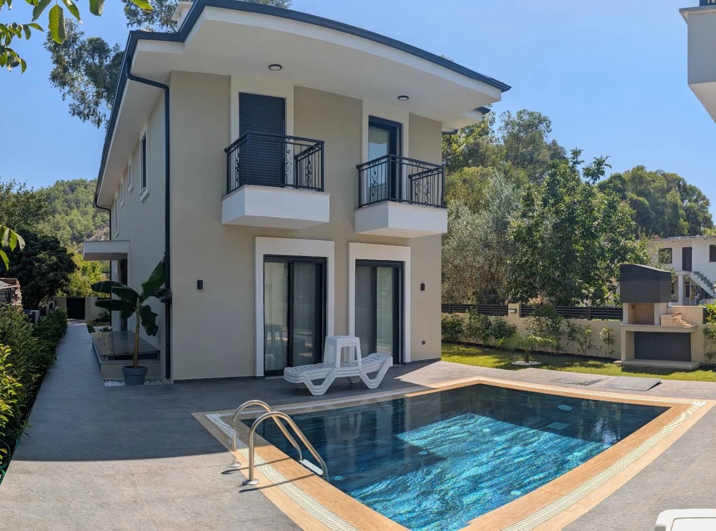 Marmaris Turgut'da Doğa Manzaralı, Özel Havuzlu, 8 Kişilik Villa görsel 2
