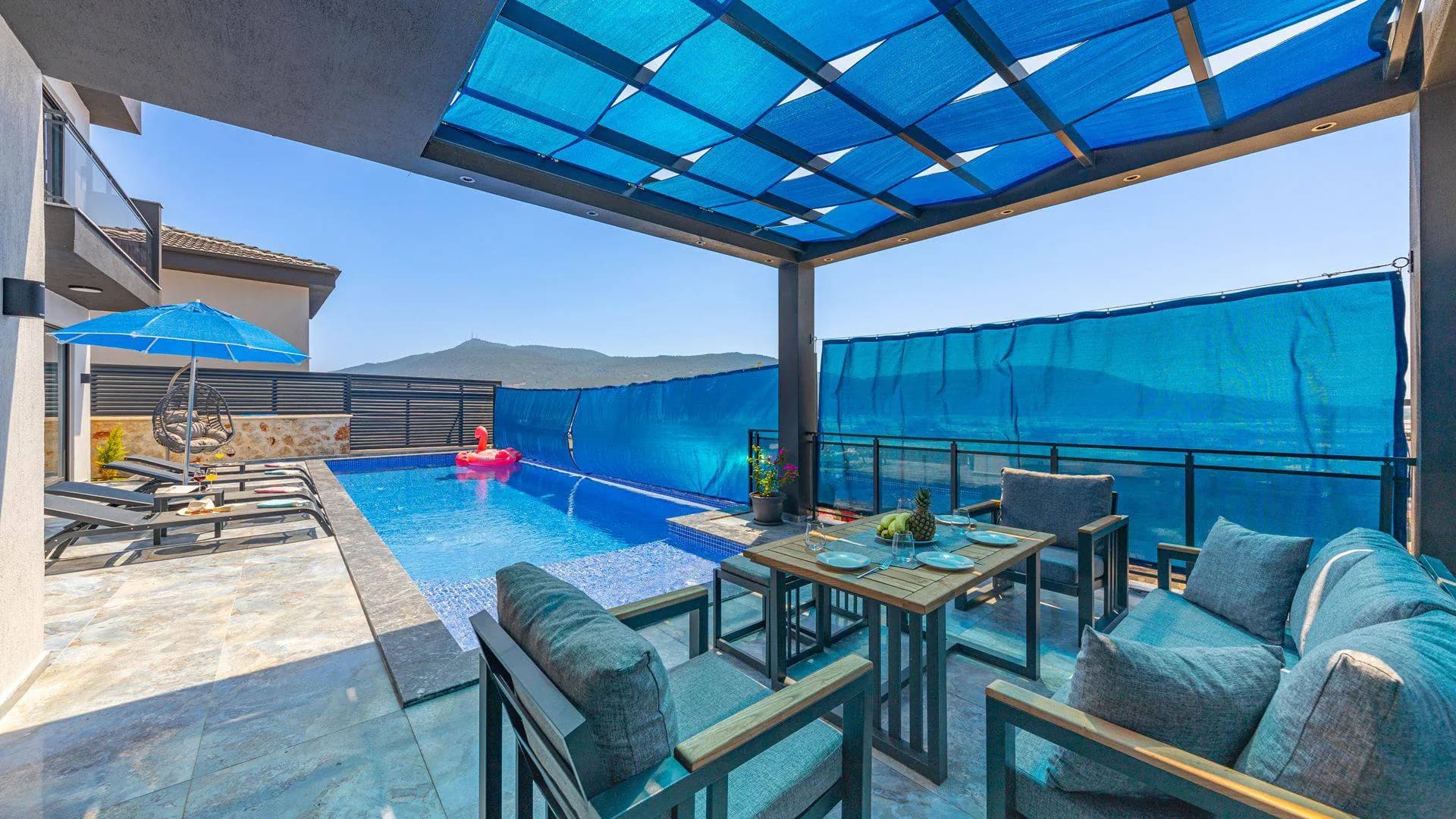 Kaş Yeşilköy'de Geniş Ailelere Uygun, Özel Havuzlu, Olanaklı Villa görsel 3