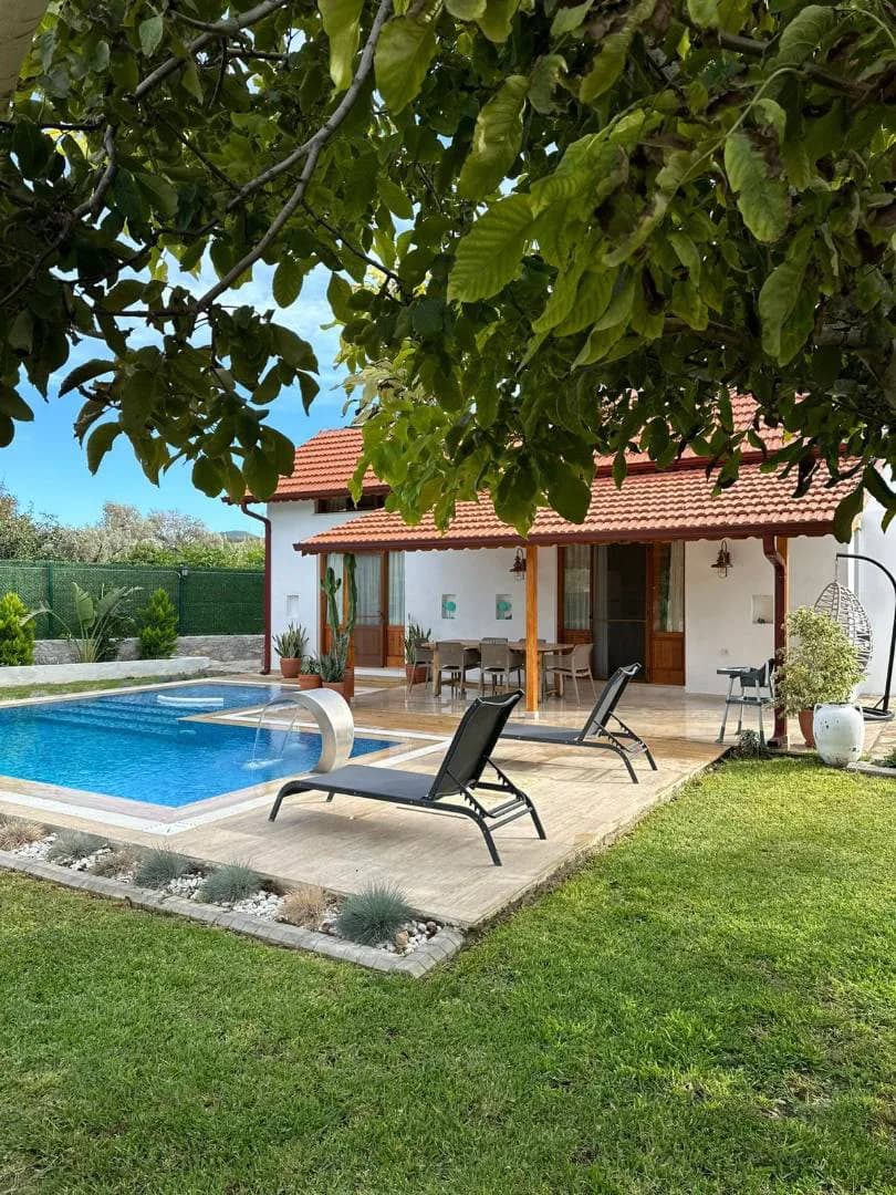 Muğla Datça'da Elverişli Konumda, Özel Havuzlu, Kiralık Villa görsel 2