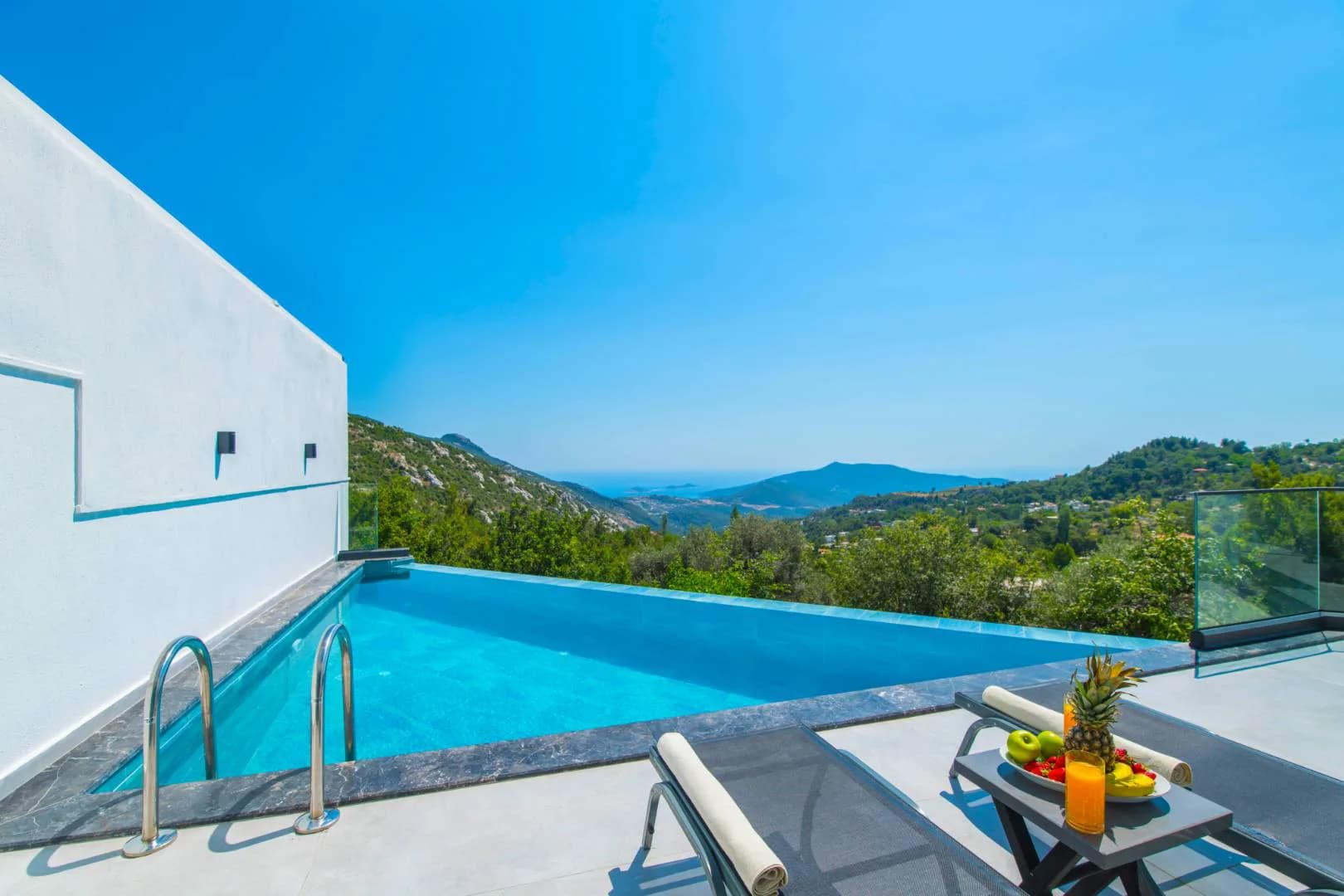 Kaş İslamlar'da Panoramik Deniz Manzaralı, Özel Havuzlu, 1+1 Villa görsel 3