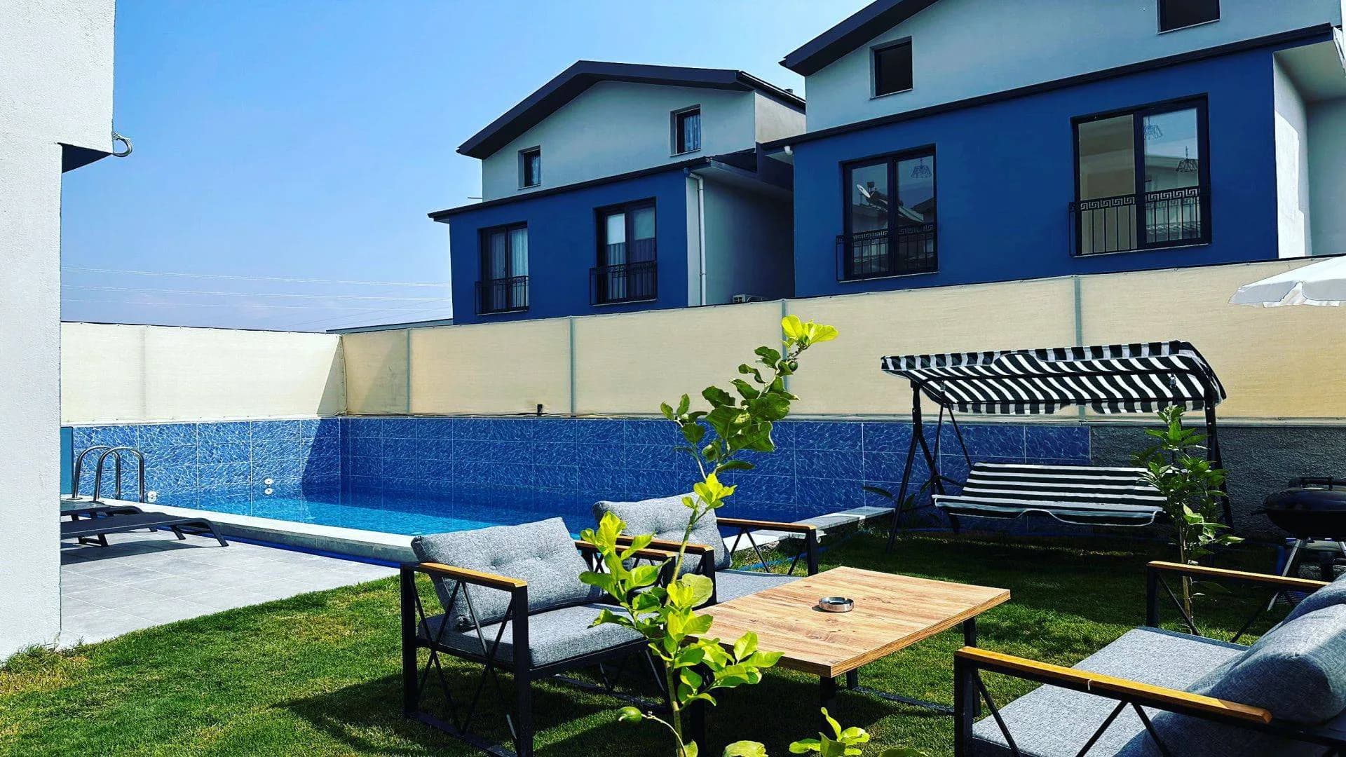 Fethiye Karaçulha'da Modern Tasarımlı, Özel Havuzlu, Kiralık Villa görsel 3