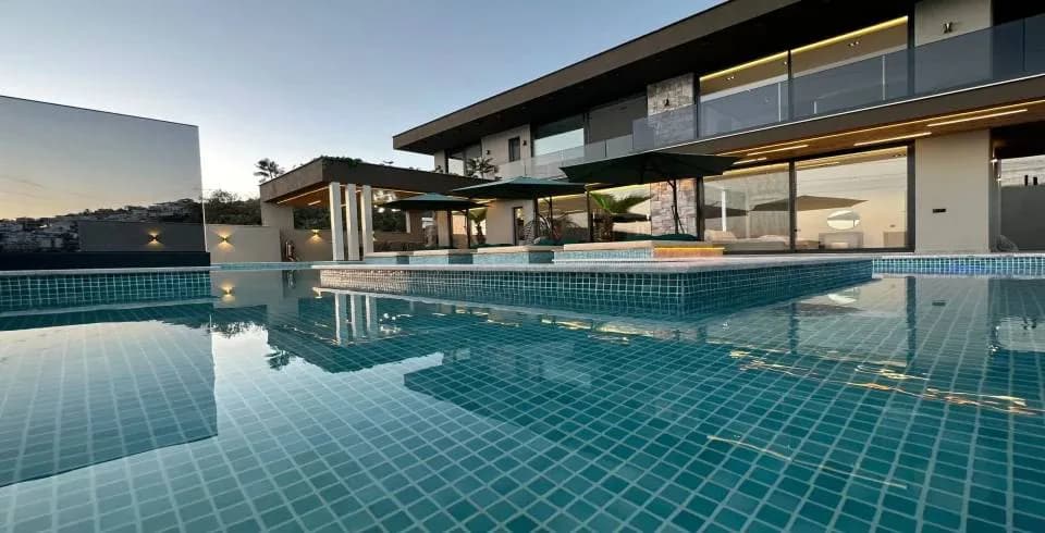 Kaş Bezirgan'da Deniz Manzaralı, Jakuzili, Saunalı, 9 Kişilik Villa görsel 3
