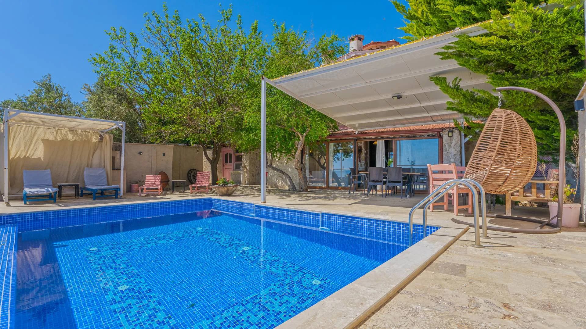 Kaş İslamlar'da Doğa Manzaralı, Özel Havuzlu, Estetik Villa görsel 2