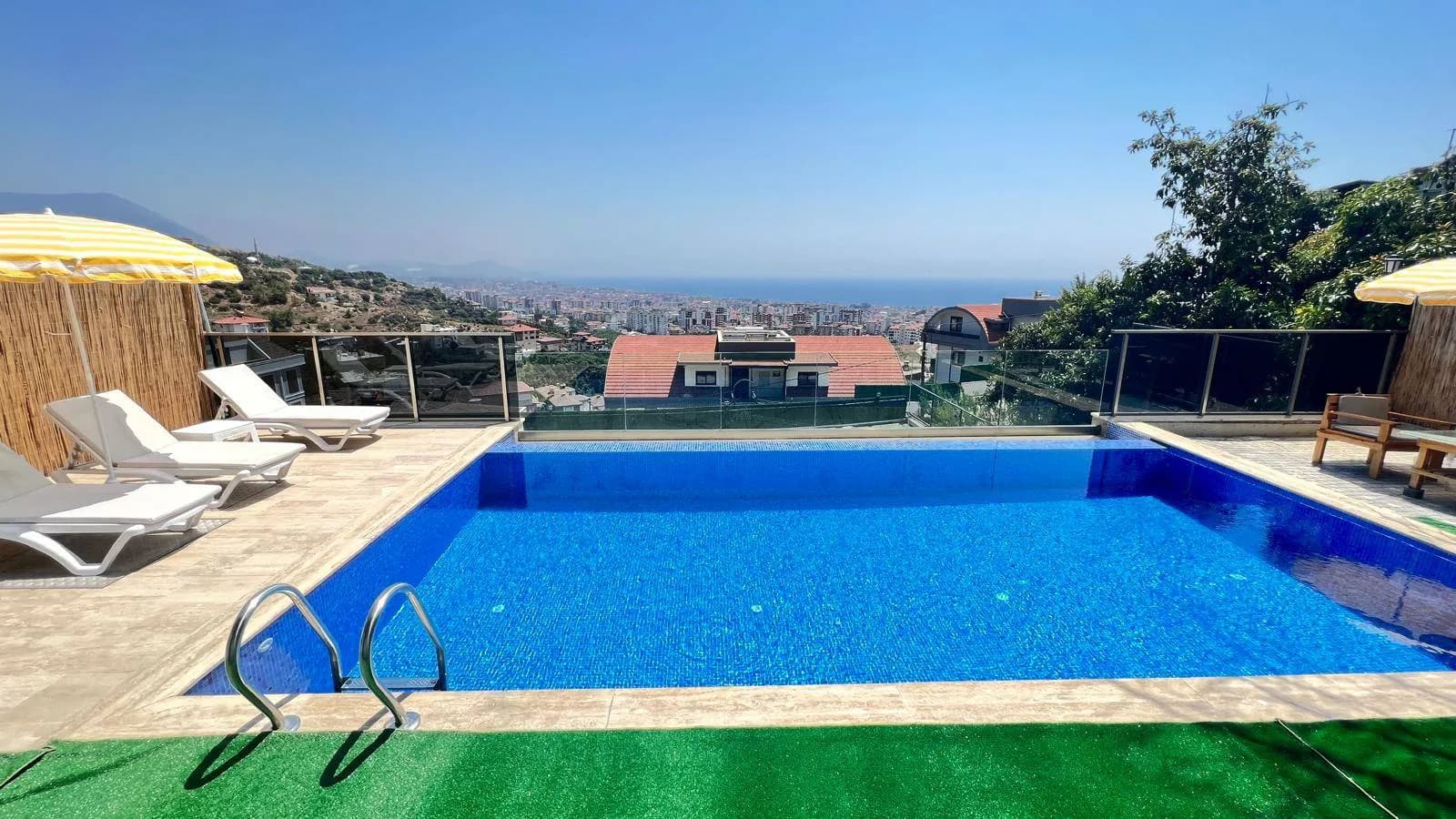 Alanya Büyükhasbahçe'de Modern Tasarımlı, Özel Havuzlu, 2+1 Villa görsel 3