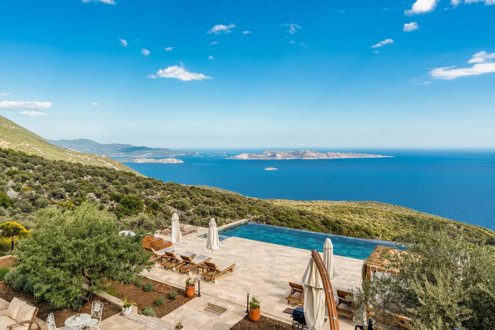 Kaş Sarıbelen'de Deniz Manzaralı, Sonsuzluk Havuzlu, Lüks Taş Villa görsel 3